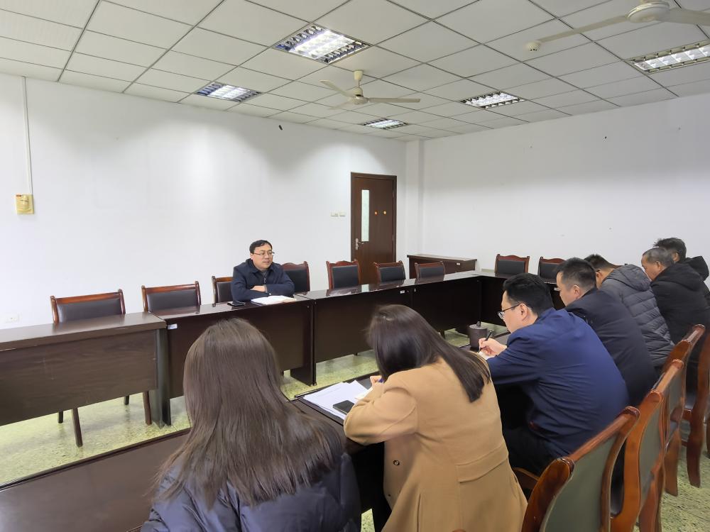 MCrk_1744612489687057747.jpg 4C5D62D04389EDC52707D68664E2DA2B.jpg