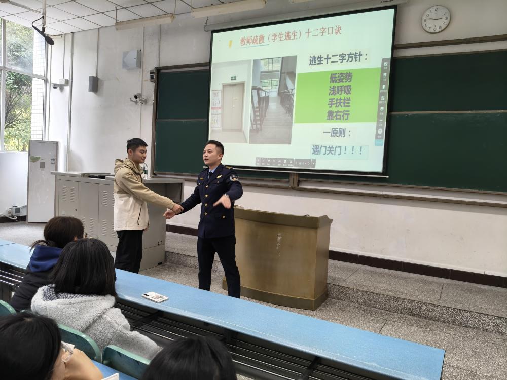 FTJy_1763975387784096877.jpg IMG20251119144710.jpg