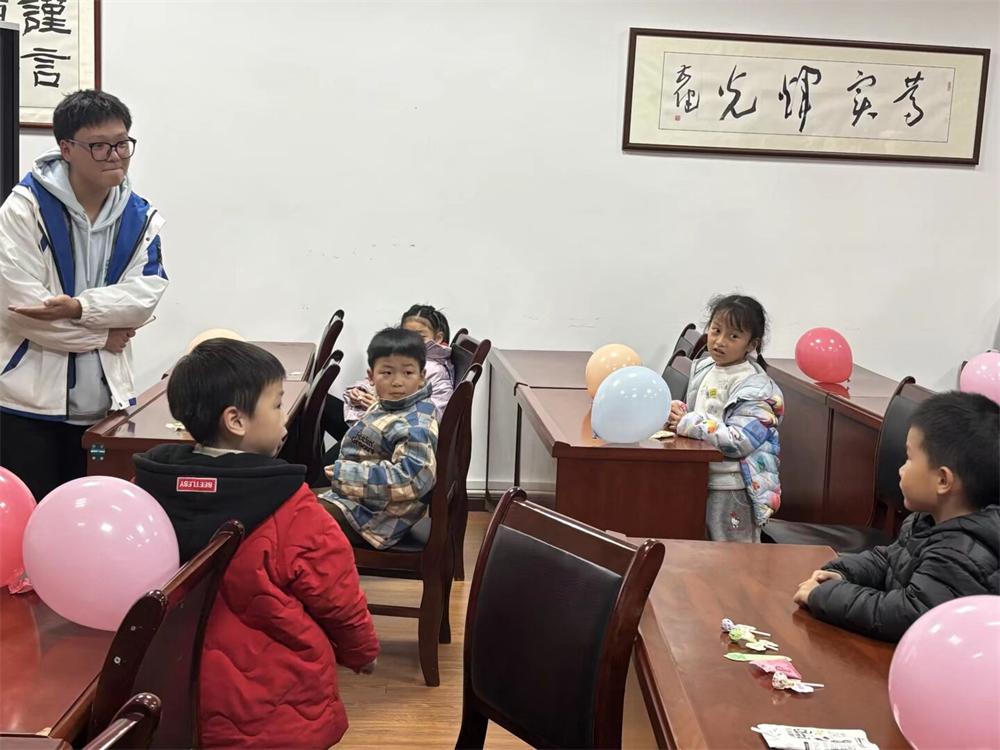 JhNl_1764753061020099155.jpg 课堂5.jpg